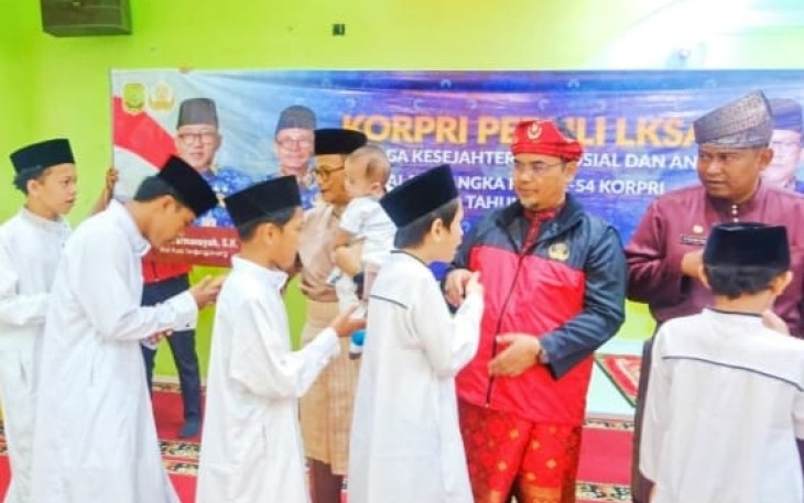 Wakil Wali Kota Tanjungpinang, Raja Ariza, berkunjung ke dua lembaga kesejahteraan sosial anak (LKSA), Ummi Al Fitrah dan Miftahul Ulum, Jumat (5/12/2025)
