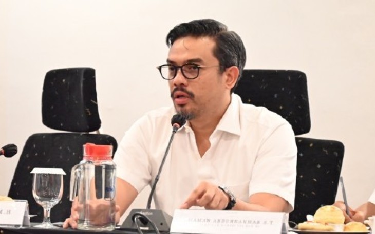 Menteri UMKM Maman Abdurrahman saat memberikan keterangan pers di Istana Kepresidenan Bogor, Jum'at (3/1/25)