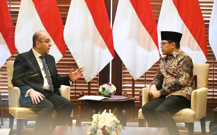 Menlu Sugiono bersama Dubes Mesir Yasser Hassan Faraq Elshemy di Jakarta 