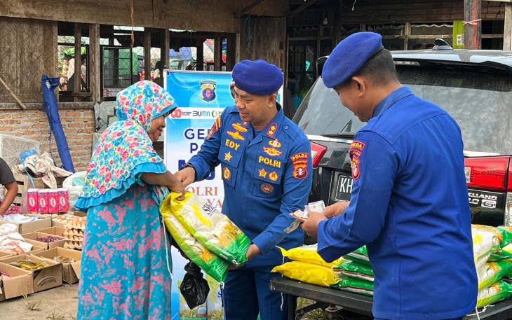Ditpolairud Polda Kalteng Hadir Bantu Warga