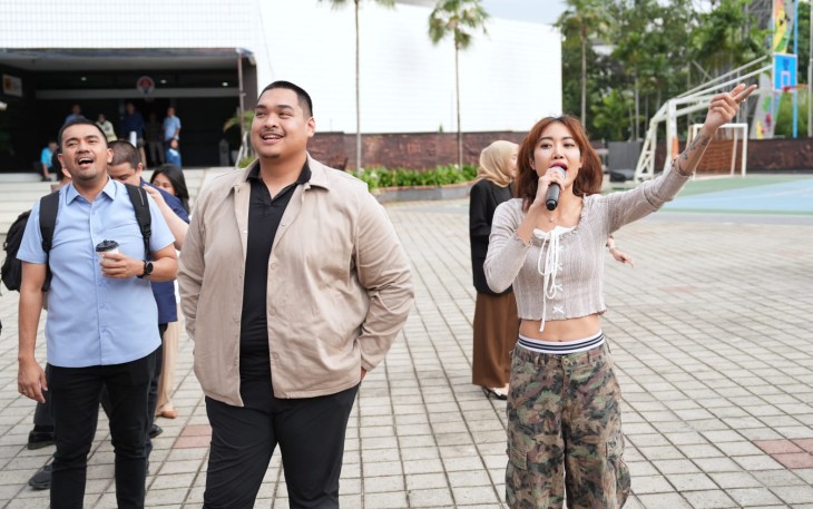 Suasana meriah menyelimuti Kementerian Pemuda dan Olahraga Republik Indonesia (Kemenpora RI) saat acara penutupan tahun 2024 yang digelar pada Selasa (31/12) sore