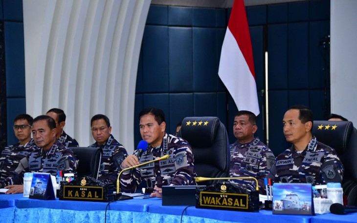 Kepala Staf Angkatan Laut (Kasal) Laksamana TNI Dr. Muhammad Ali pada Konferensi Pers yang berlangsung di Wisma Elang Laut (WEL), Menteng, Jakarta Pusat. Jumat (03/01). 