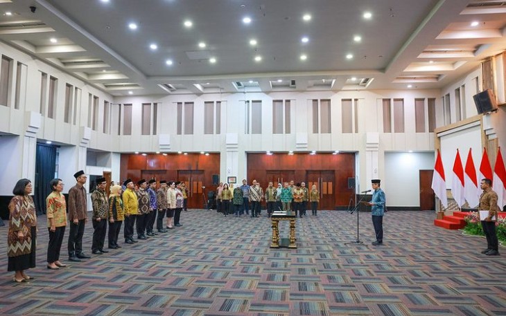 Menkes Budi Gunadi Sadikin melantik pejabat pimpinan tingkat Madya di Jakarta, Selasa (7/1)