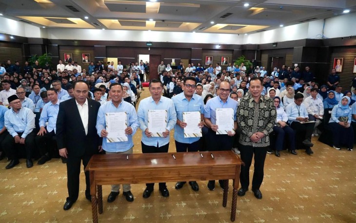 Kemenkop Tandatangani Pakta Integritas Anti Korupsi Guna Menyukseskan Program Kopdes/ Kel Merah Putih