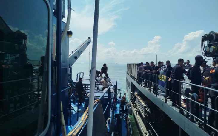 Bea Cukai Aceh dan Polri Bersinergi Salurkan Bantuan Banjir ke Langsa Lewat Operasi Laut Terpadu