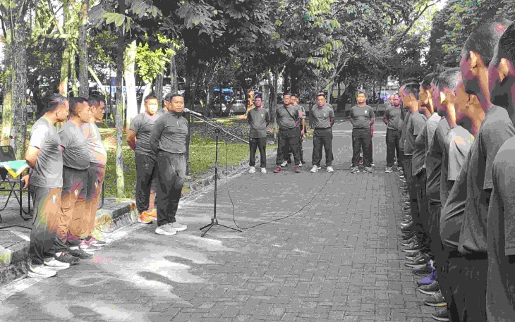 Danrem 083/Bdj Kolonel Inf Kohir saat memberikan jam komandan, Senin (15/9)