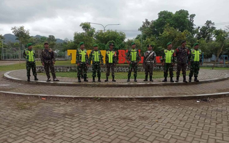 Patroli bersama di wilayah Kodim 0806 Trenggalek 