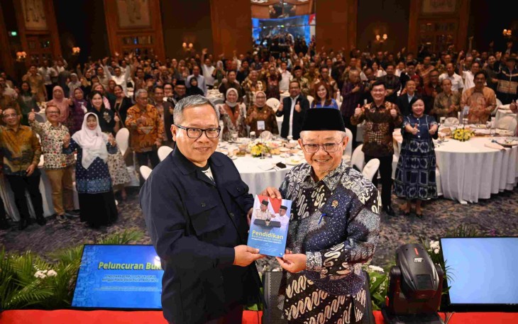Mendikdasmen Abdul Mu'ti saat peluncuran buku Pendidikan Bermutu untuk Semua di Jakarta, Senin (27/10)