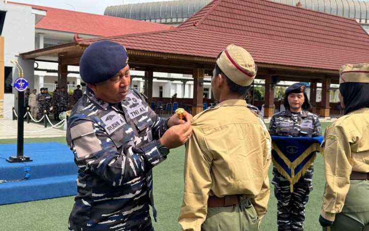 Pangkolinlamil Laksda TNI Rudhi Aviantara 