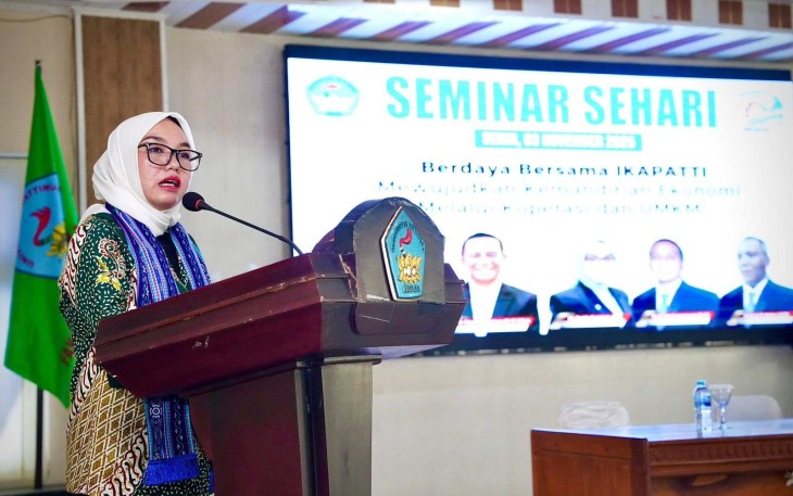 Wamenkop Farida Farichah 