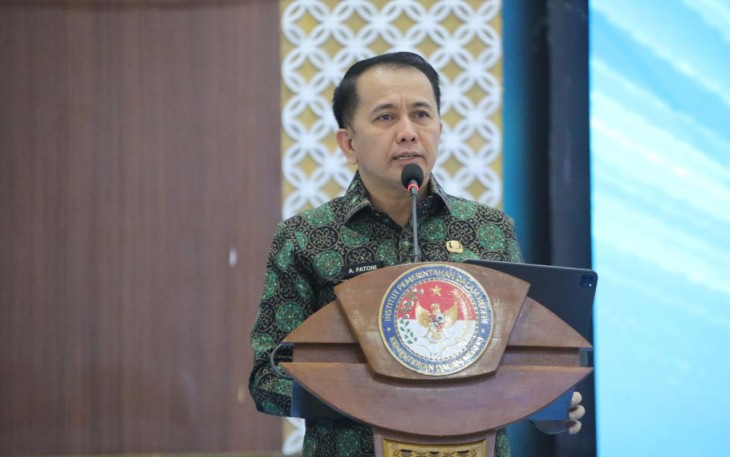 Dirjen Keuda Kemendagri Fatoni saat Rakor Sinkronisasi Program 2025 dengan Monitoring dan Evaluasi Kemampuan Keuangan Daerah.