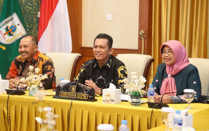 Gubernur Kepulauan Riau, H. Ansar Ahmad