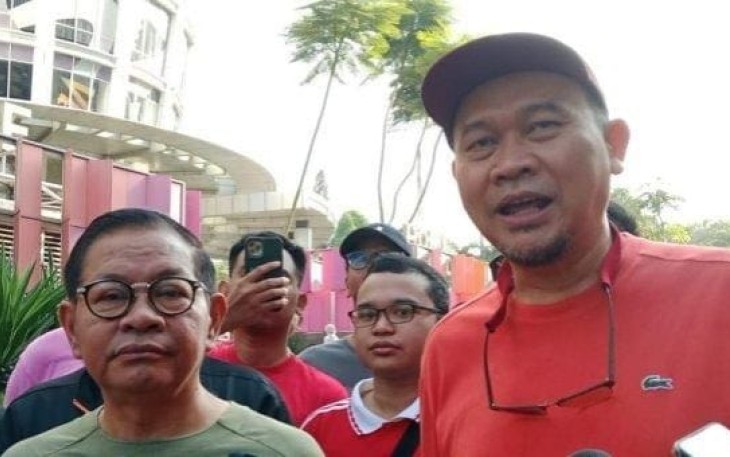 Gubernur Pramono Anung saat bersama Cak Lontong