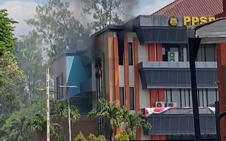 Gudang PPSDM Migas di Jalan Sorogo 1 Kecamatan Cepu yang mengalami kebakaran pada Sabtu (16/8/2025) siang.