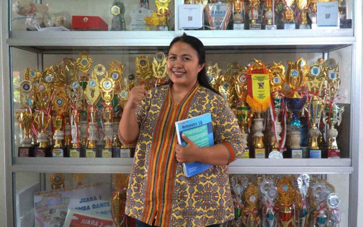 Guru Mata Pelajaran Informatika, SMP Kristen Satya Wacana, Natalia Prabandari, M.Kom_., meraih prestasi Juara III Lomba Inovasi Pembelajaran Tingkat Provinsi Jawa Tengah.