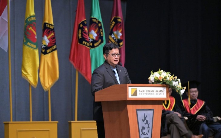 Wamentrans Viva Yoga saat memberikan orasi ilmiah di Jakarta, Sabtu (4/1/25)