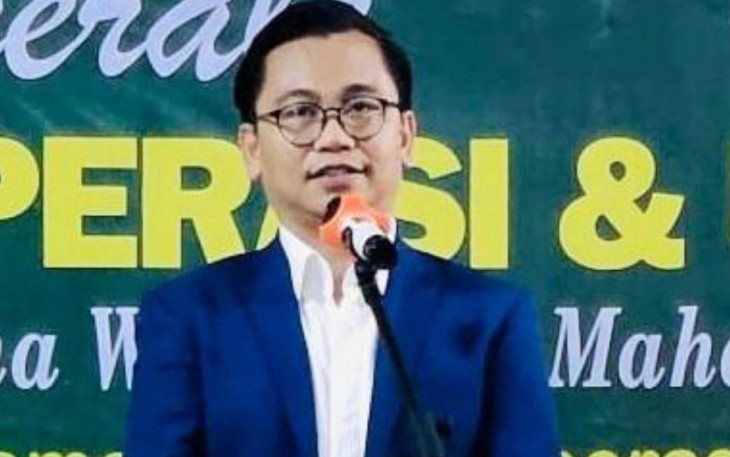 Ekonom Dr Bachtiar Maddatuang