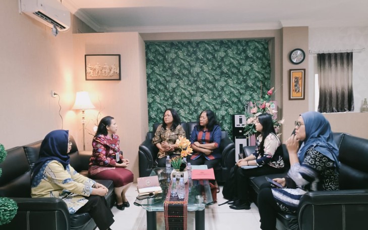 Flora Nainggolan Terima Kunjungan  Kadis P3AP2KB