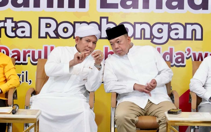 Pengasuh Ponpes Dalwa, Al Habib Segaf Baharun bersama Menteri Nusron Wahid di Pasuruan 