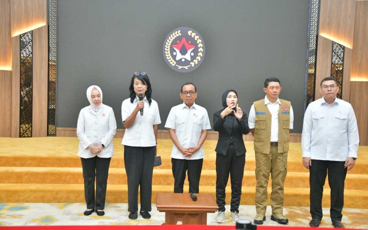 Wamen PU Diana Kusumastuti 