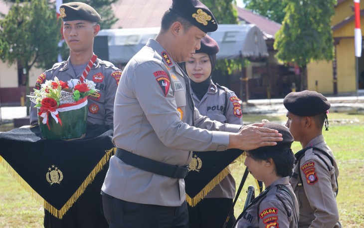 Kapolda Kalteng Pimpin Penutupan Pembinaan Tradisi dan Pembaretan 126 Bintara Remaja Ditsamapta