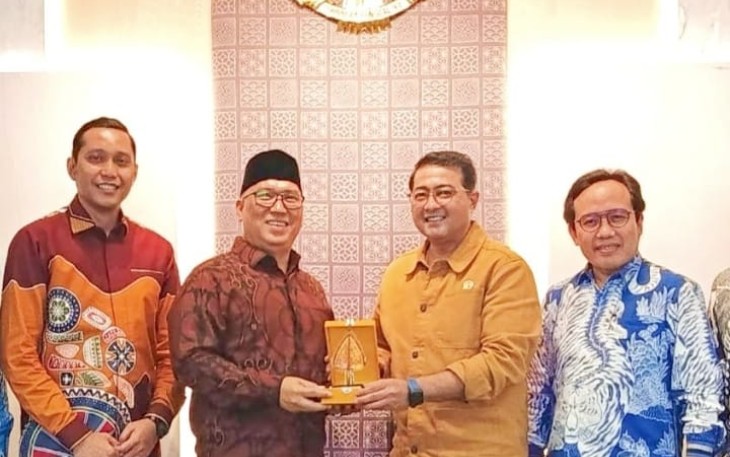 Menteri Ekraf Dorong Kolaborasi Pusat-Daerah untuk Kembangkan Ekonomi Kreatif Berbasis Laut di Kepri