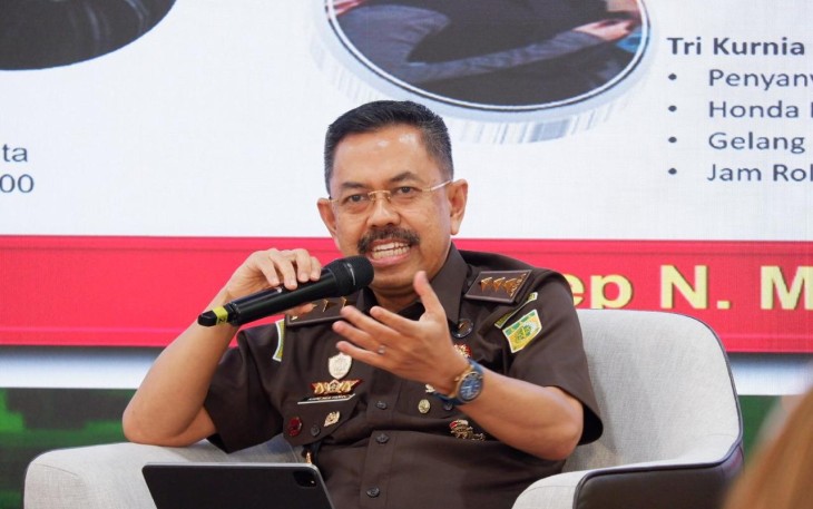 Jaksa Agung RI melalui Jaksa Agung Muda Tindak Pidana Umum (JAM-Pidum) Prof. Dr. Asep Nana Mulyana memimpin ekspose virtual dalam rangka menyetujui 10 (sepuluh) permohonan penyelesaian perkara berdasarkan mekanisme Restorative Justice (keadilan restoratif) pada Senin 5 Mei 2025 