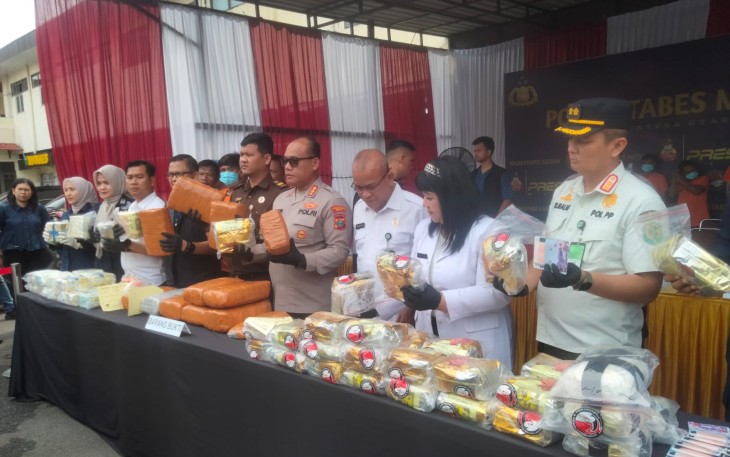 Kapolrestabes Medan Paparkan Kasus Sekaligus Pemusnahan Barang Bukti Narkotika Berbagai Jenis.
