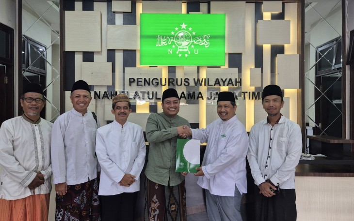 Serahkan Hewan Kurban ke PWNU, MUI dan PWM 