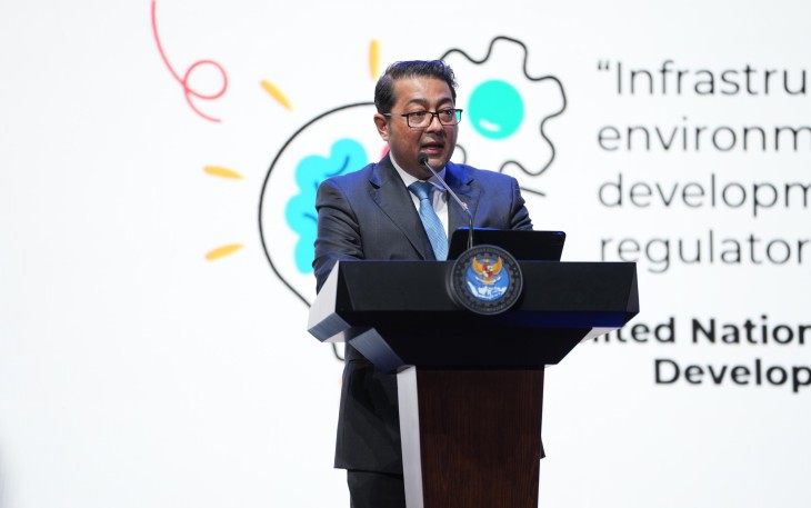 Menekraf paparkan Strategi 5 tahun pengembangan talenta dan Infrastruktur ekonomi kreatif di Forum ICI 2025, Plennary Hall JICC, Jakarta (12/06/25)