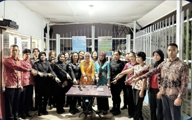 Razia Rutin Lapas Perempuan Medan