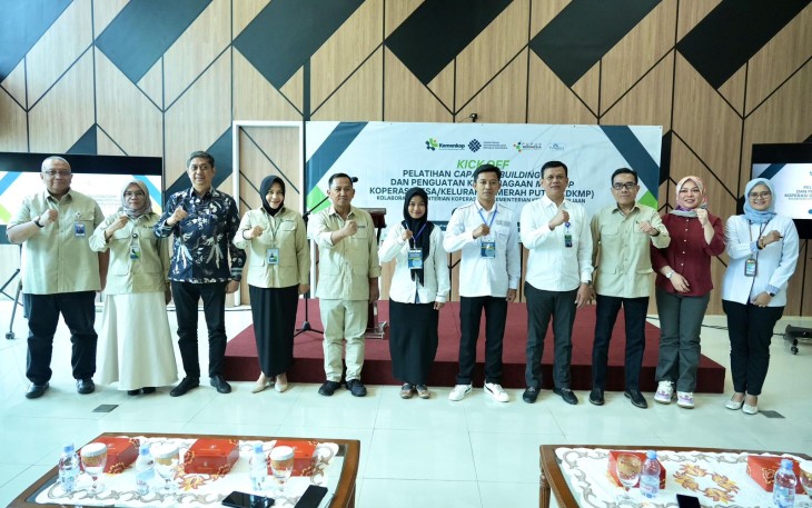 Sekretaris Kementerian Koperasi (SesKemenkop) Ahmad Zabadi pada acara Kick Off Pelatihan Capacity Building SDM dan Penguatan Kelembagaan Koperasi Percontohan (Mockup) Koperasi Desa/Kelurahan Merah Putih, di Bekasi, Jawa Barat, Selasa (15/7)