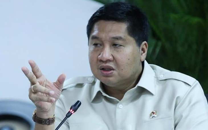 Menteri Perumahan dan Kawasan Permukiman (PKP) Maruarar Sirait pada dengar pendapat dengan DPR RI 