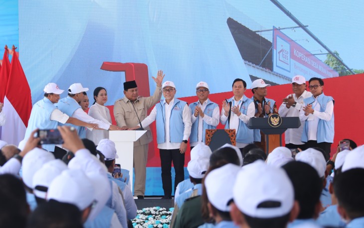 Mendagri Dampingi Presiden Prabowo Luncurkan Kelembagaan 80.000 Kopdeskel Merah Putih