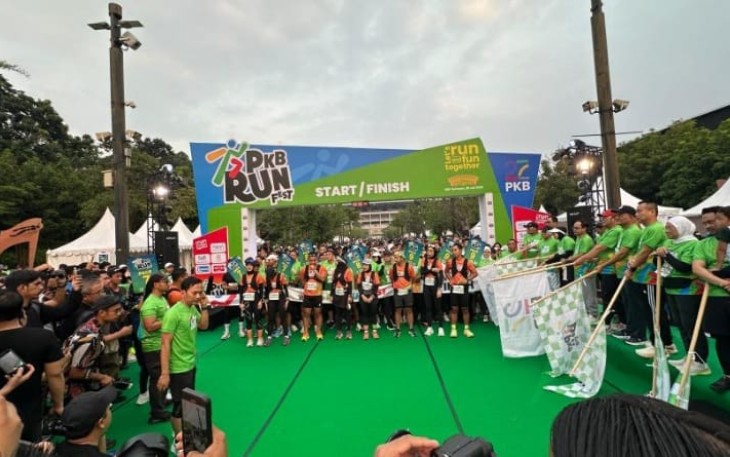 Ketua Umum Partai Kebangkitan Bangsa (PKB) Abdul Muhaimin Iskandar atau Gus Imin secara resmi melepas ribuan peserta PKB Run Fest 5K 2025 di Plaza Parkir Timur Gelora Bung Karno (GBK), Jakarta Minggu (20/7)