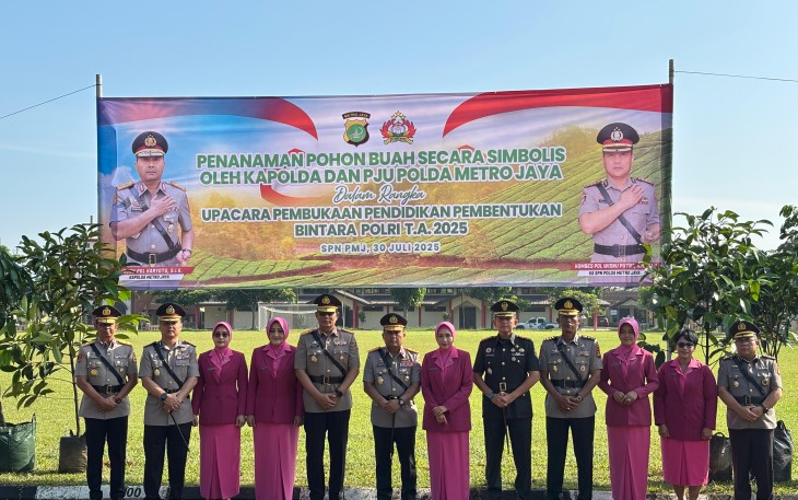 Kapolda Metro Jaya Irjen Pol. Karyoto secara resmi membuka Pendidikan Pembentukan Bintara Polri Tahun Anggaran 2025 di Sekolah Polisi Negara (SPN) Polda Metro Jaya, Cigombong, Sukabumi, Jawa Barat, Selasa (30/7/2025).