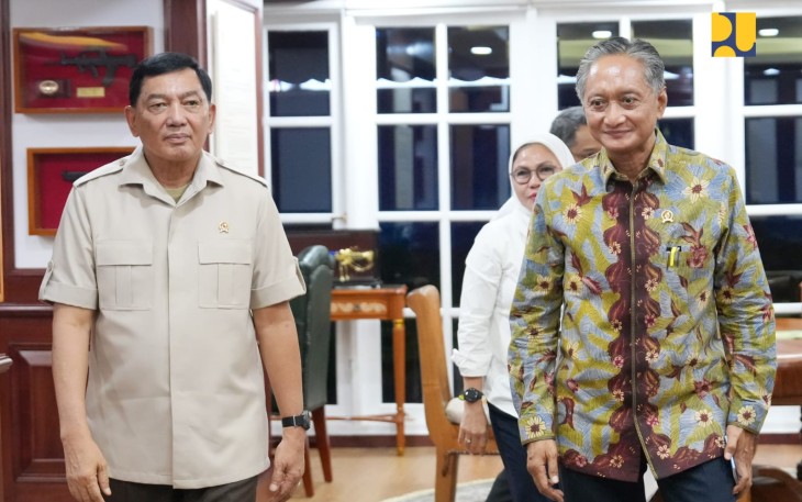 Menteri Pekerjaan Umum, Dody Hanggodo, melakukan pertemuan dengan Menteri Pertahanan, Sjafrie Sjamsoeddin, di kantor Kementerian Pertahanan, Jakarta, Selasa (5/8/2025)