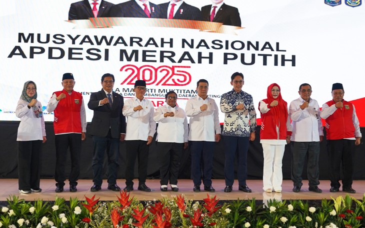 Menteri Desa dan Pembangunan Daerah Tertinggal (Mendes PDT) Yandri Susanto membuka Musyawarah Nasional dan Rapat Kerja Nasional (Rakernas) Dewan Pengurus Pusat (DPP) Asosiasi Pemerintah Desa Indonesia (Apdesi) di Balai Makarti Muktitama, Senin (25/8/2025)