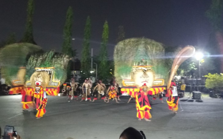 Aksi kesenian Reog Ponorogo 