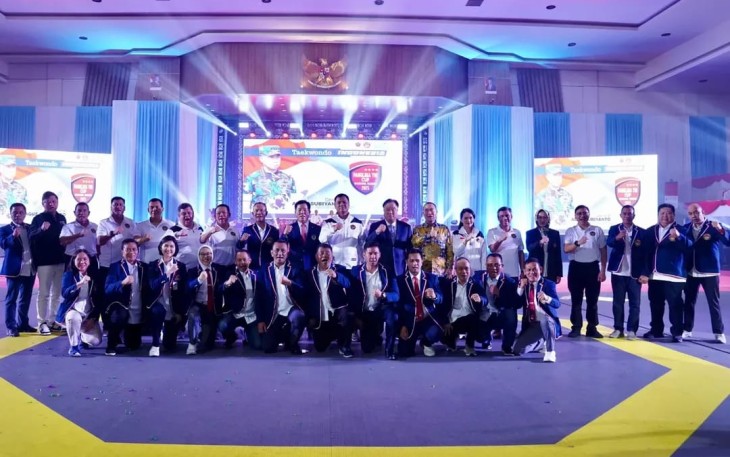 Wakil Panglima TNI Buka Kejuaraan Taekwondo Internasional Panglima TNI Cup 2025