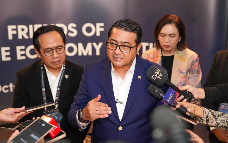 Menteri Ekraf Teuku Riefky Harsya 