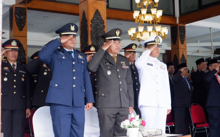 Pasipers Kodim 0801/Pacitan Lettu Cke Misrum