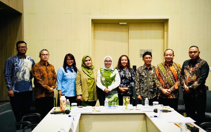 Wakil Menteri Koperasi (Wamenkop) Farida Farichah menyatakan bahwa keterbukaan informasi publik merupakan fondasi utama untuk membangun transparansi sekaligus sarana pemenuhan hak masyarakat atas layanan informasi yang akurat.