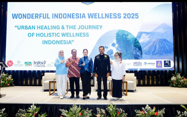 Bedah buku "Holistik Wellness Indonesia" karya Annie Savitri, Ketua Umum Pilar Wellskin, serta buku "Wellness Journey Across the Java Wonders" yang dirilis Kementerian Pariwisata dengan salah satu penulisnya Agus Hartono (Indonesia Cultural Heritage Tourism) menjadi narasumber