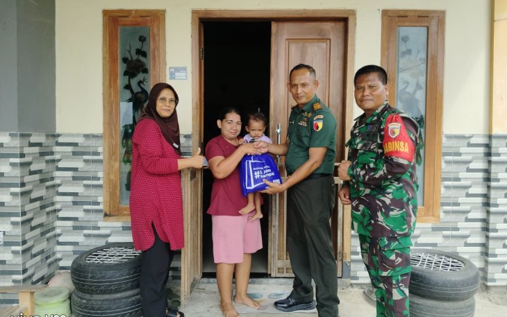 Danramil Geneng Kapten Arm Badrul Alam kunjungi anak stunting di wilayah 
