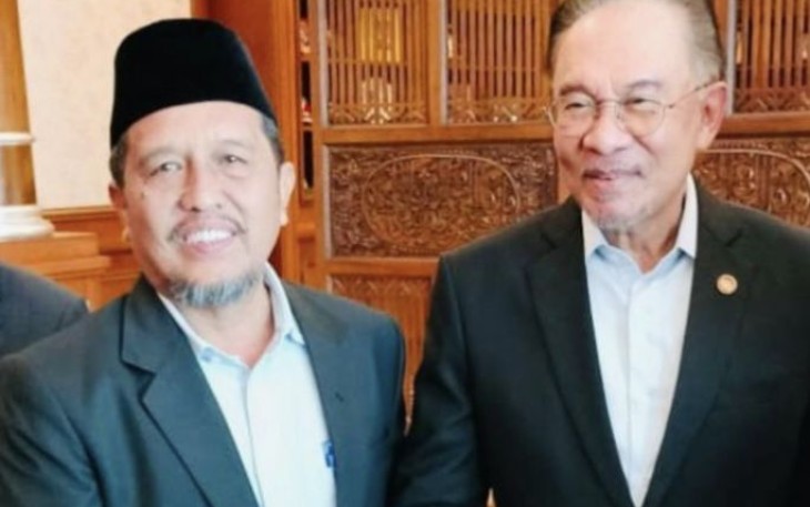 Rektor UMAM Dr Saidul Amin MA bersama PM Malaysia Dato Sri Anwar Ibrahim di Putrajaya, Senin (3/3)