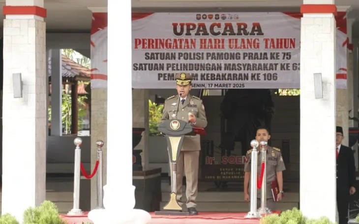 Walikota Blitar Syauqul Muhibbin Sampaikan Amanatnya di Acara Apel Peringatan HUT Satpol PP, Satlinmas dan Damkar (Foto : Pemkot Blitar)