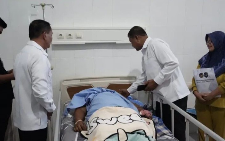 Dirjenpas Sambangi Petugas Lapas yang Teluka.