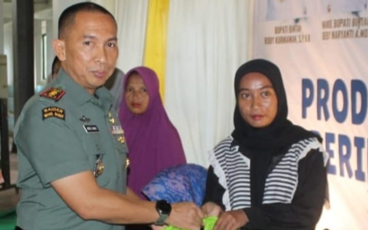 Komandan Kodim (Dandim) 0315/Tanjungpinang, Letkol Inf Abdul Hamid, S.I.P., menghadiri kegiatan Pembukaan Bazaar Produk Pengolahan Hasil Perikanan dan Kelautan yang digelar di GOR