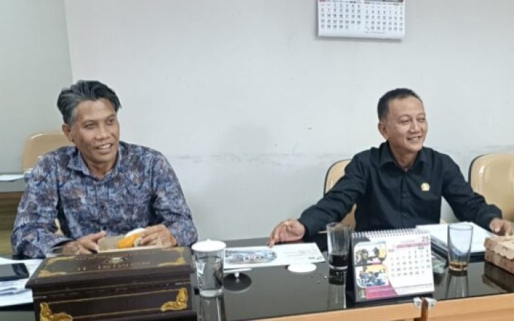 Wakil Ketua Komisi 2 DPRD Kabupaten Blitar, Suwito Saren Satoto (kiri). (Foto : ist.)